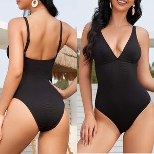 NWT Women's One Piece Swimsuit V Neck Bathing Suit with Adjustable Straps SIZE L